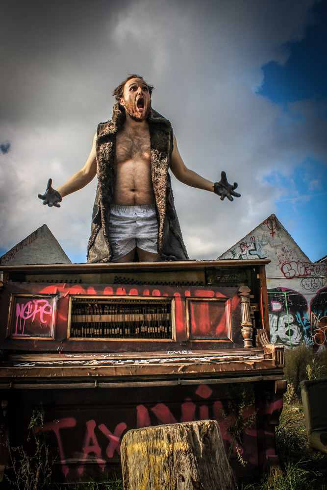 markus skjalholt, skuespiller piano